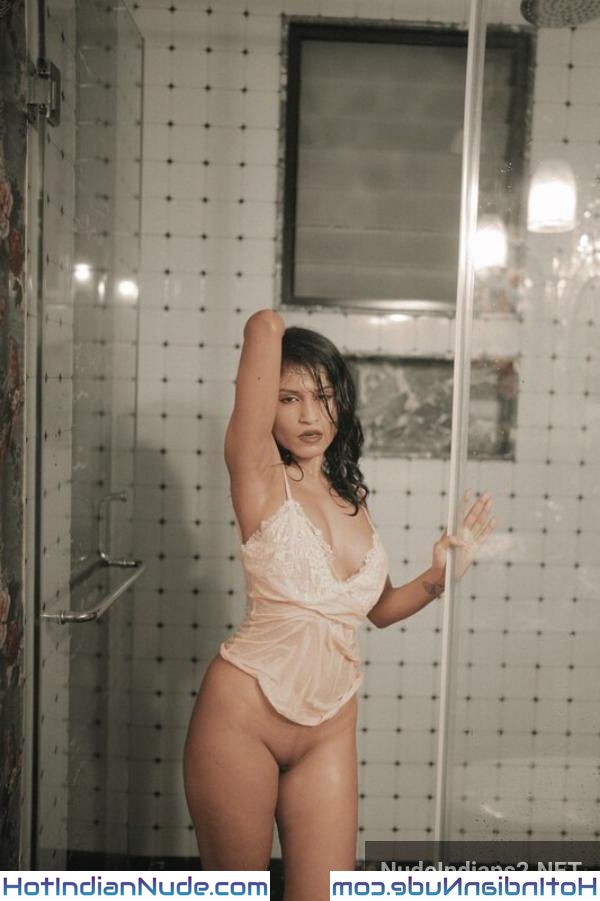 Aamchi Aisi Gori Mom Son Nude Photos