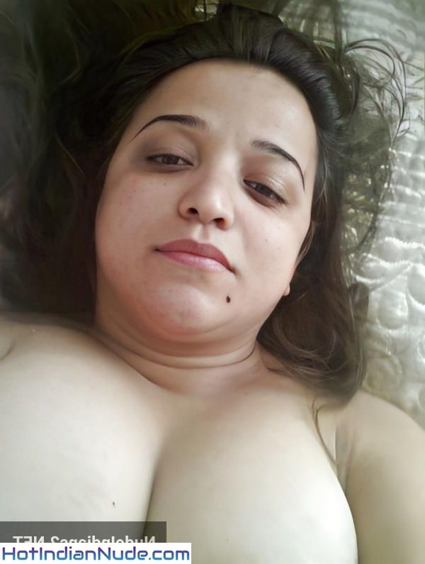 Aunty Fatima Agra Boobs On Snapchat
