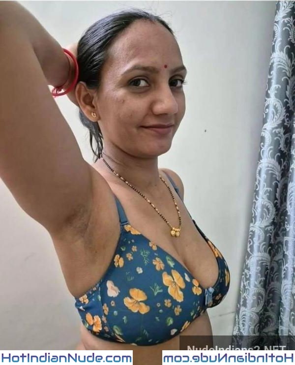 Bade Bade Shehron Se Aayi