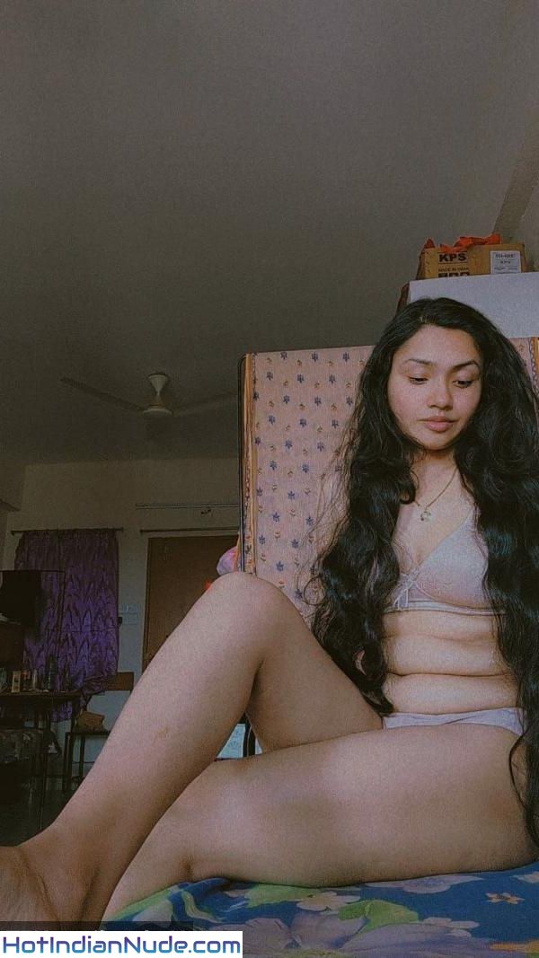 Bengali Slim Girl Nude Pic In Hd