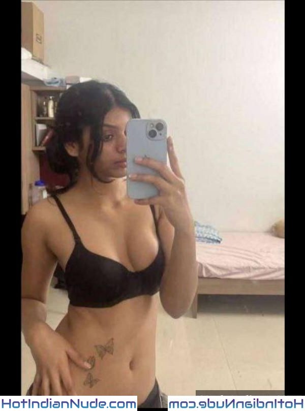Beti Natasha Nangi Aunty Sexy Nude Photos