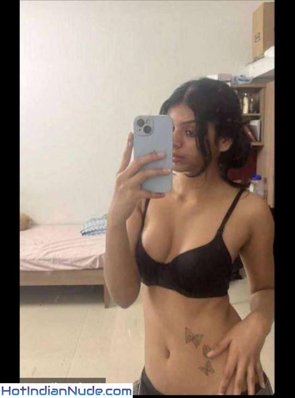 Beti Natasha Nangi Aunty Sexy Nude Photos