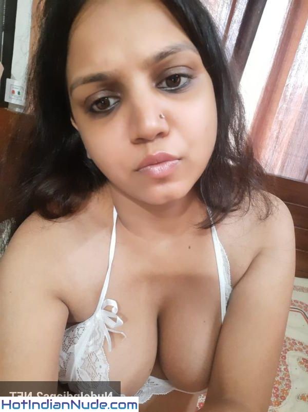 Bong Bhabhi Bengali Nangi Photos