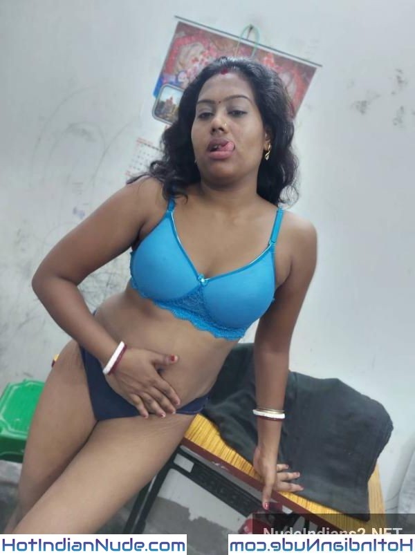 Bumbai Tamil Mami Huge Fat Nude Women