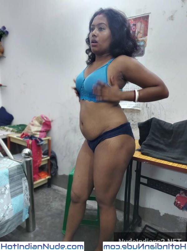 Bumbai Tamil Mami Boobass