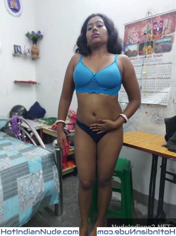 Bumbai Tamil Mami Teenpussy Photo