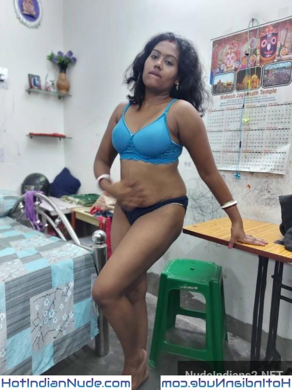 Bumbai Tamil Mami Nude Bhabhi Desi