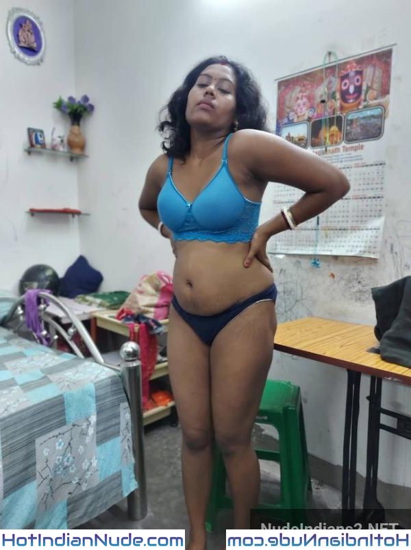 Bumbai Tamil Mami Bbw Nude Selfie