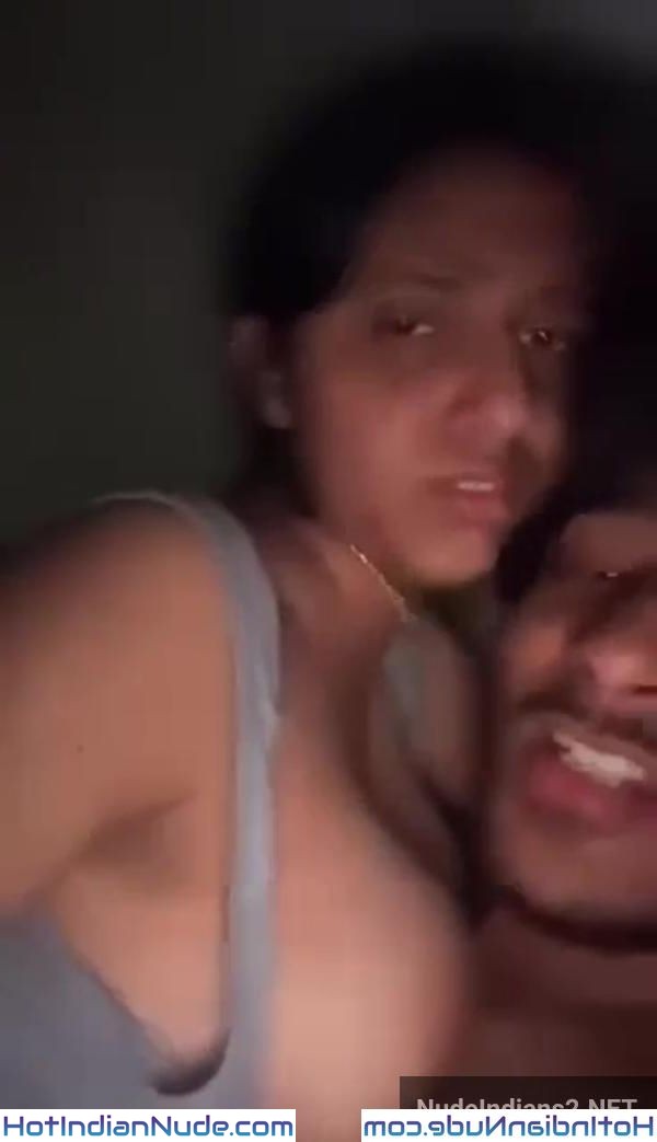 Busti Gujarati Ladki Indian College Girls Nude Pictures