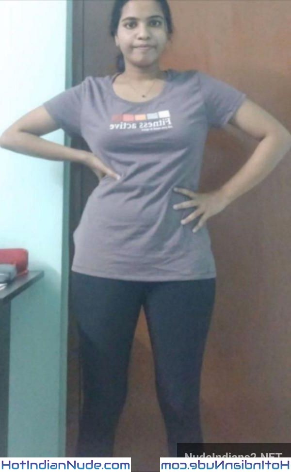 Chennai Tamil Bhabhi Krithi Shetty ki nangi photo - Nangi chut chudi aur pyaar kar rahi hai apne lund wala se ghar par