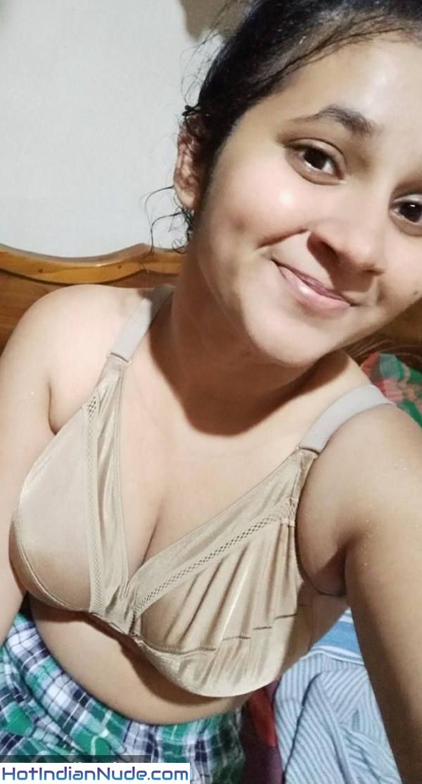 Cousin Priya Nangi Blowjob In Car Pics