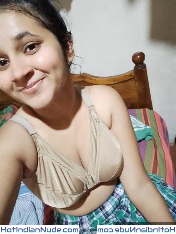 Cousin Priya Nangi Nude Indians Photo