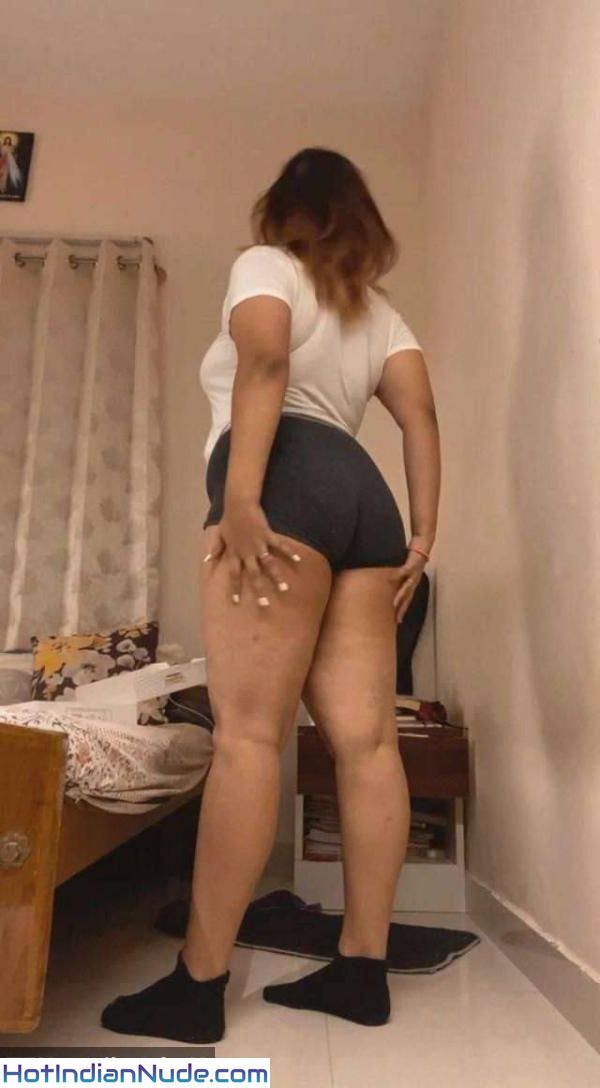 Aunties nude pics