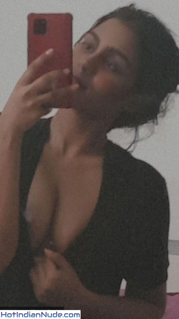 Desi Slim Girl Nude Hidden Cam Pics