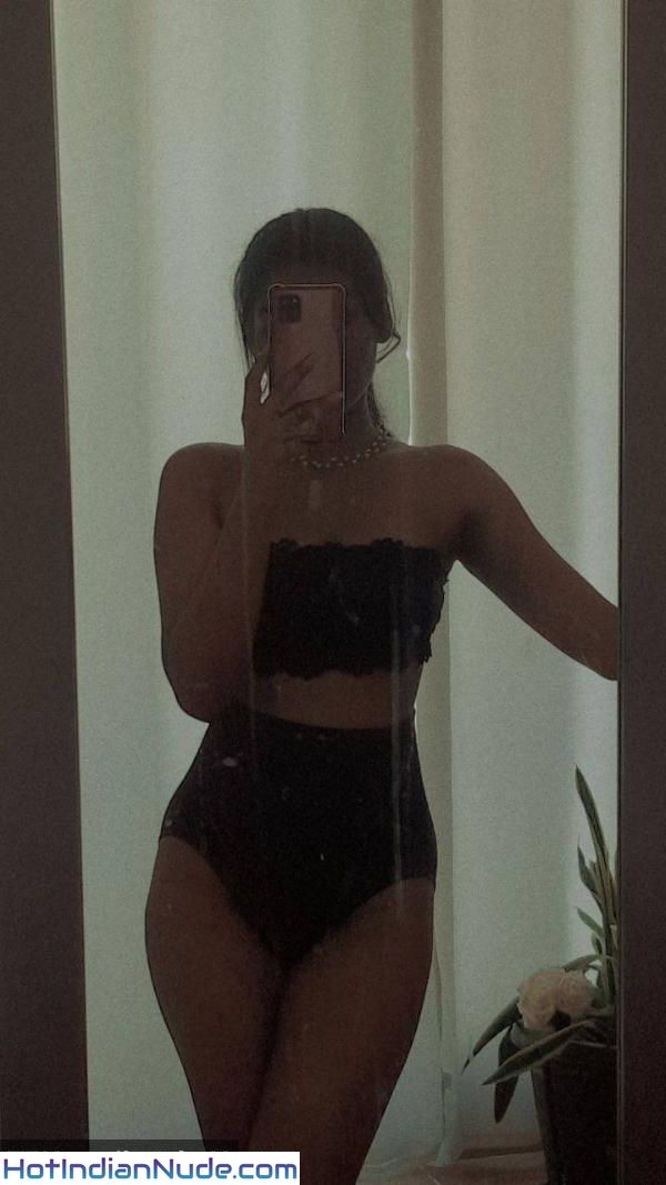 Desi Slim Girl Nude Sexy Indian Girls