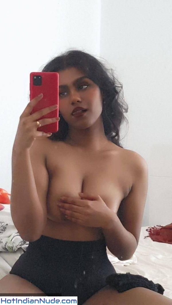 Desi Slim Girl Tamil Aunty Nude Pics
