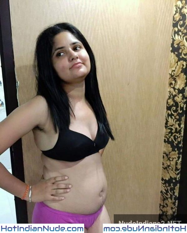 Dilli Ki Ladki Curvy Nude Selfie