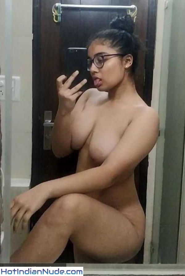 Dilli Ki Nangi Pictures Of Womens Naked Butts