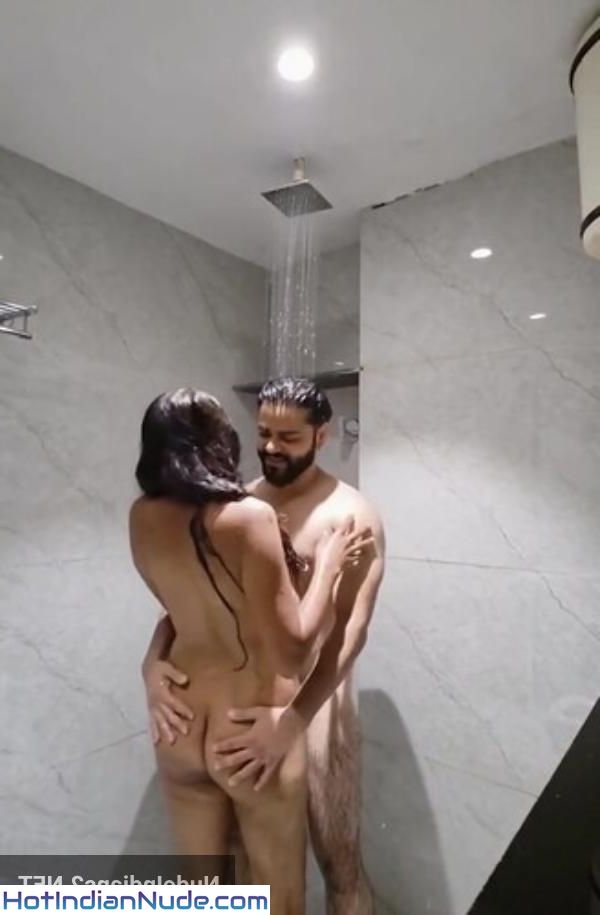 Gold Digger Noida Hot Nude Butts