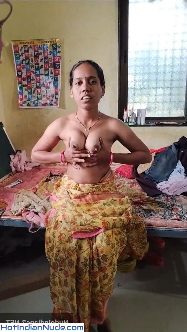 Horny Marathi Aunty Desi Boudi Nude Photos