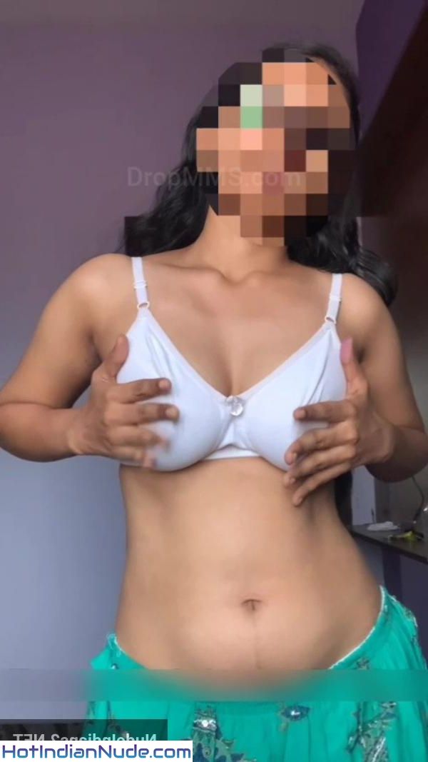 Hyderabad Telugu Bhabhi Sexy And Hot Nudes