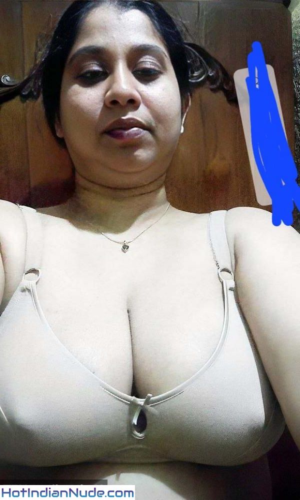 Desi nude bhabhi pic