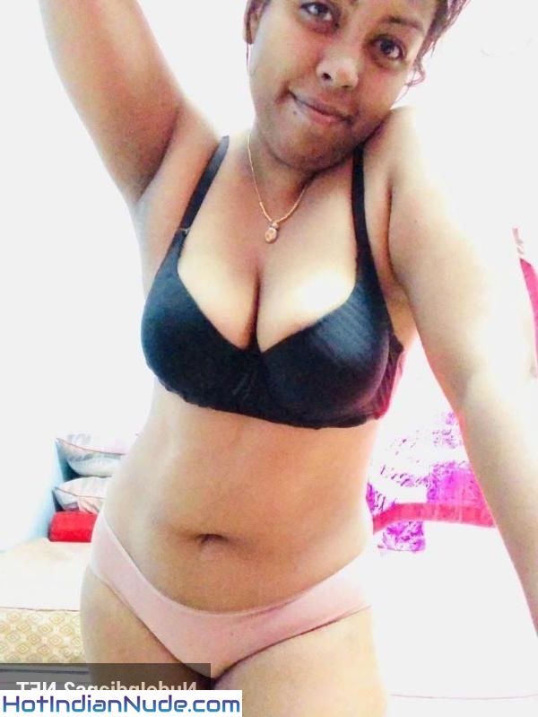 Kochi Bhabhi Bra Nude Images Of Aunty