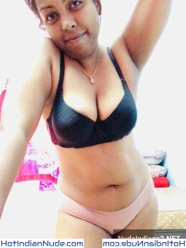 Kochi Bhabhi Bra Chuchi Panty Chut Pictures Share Kari Office Boss Se