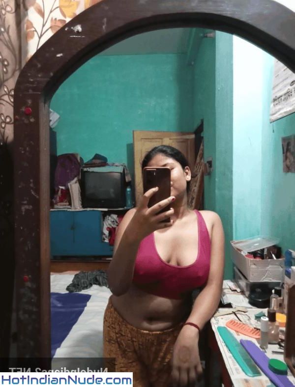 Kolkata Bengali Bhabi Woman Naked Selfie