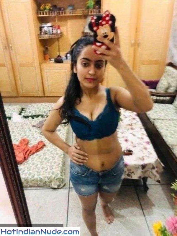 Mai Ki Desi Aunty Naked Pics