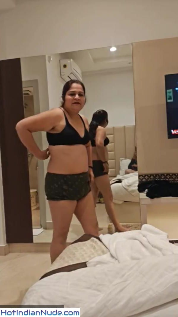 Mainpuri Neta Ke Full Naked Selfie