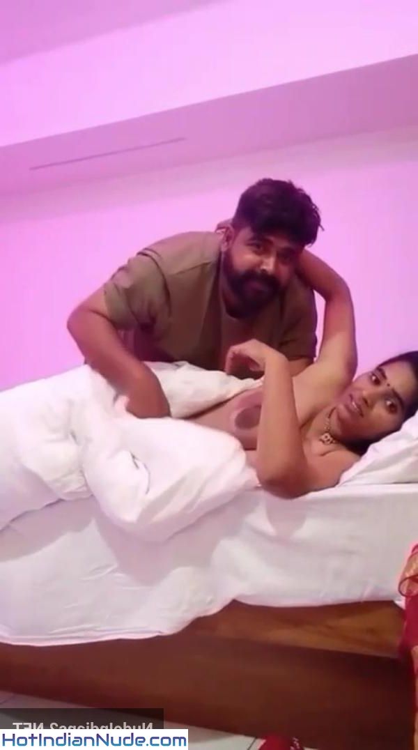 Malayali Bhabhi Chudai Aunty Naked Bath