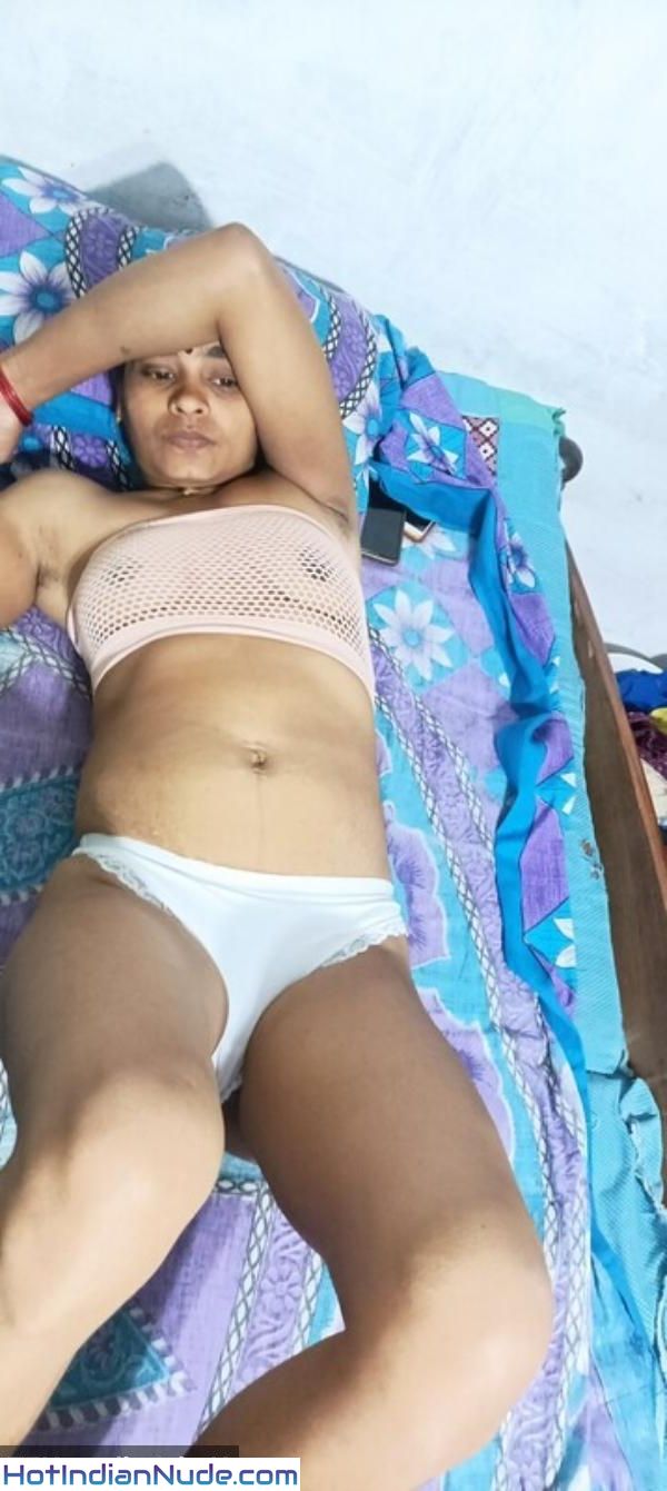 Mallu Bhabhi Ki Plump Naked Women Pictures