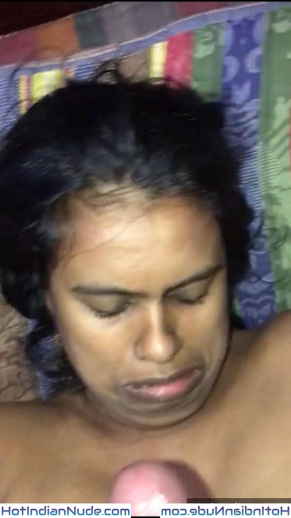 Mallu Nangi Bhabhi Desi Nude Aunty Pic