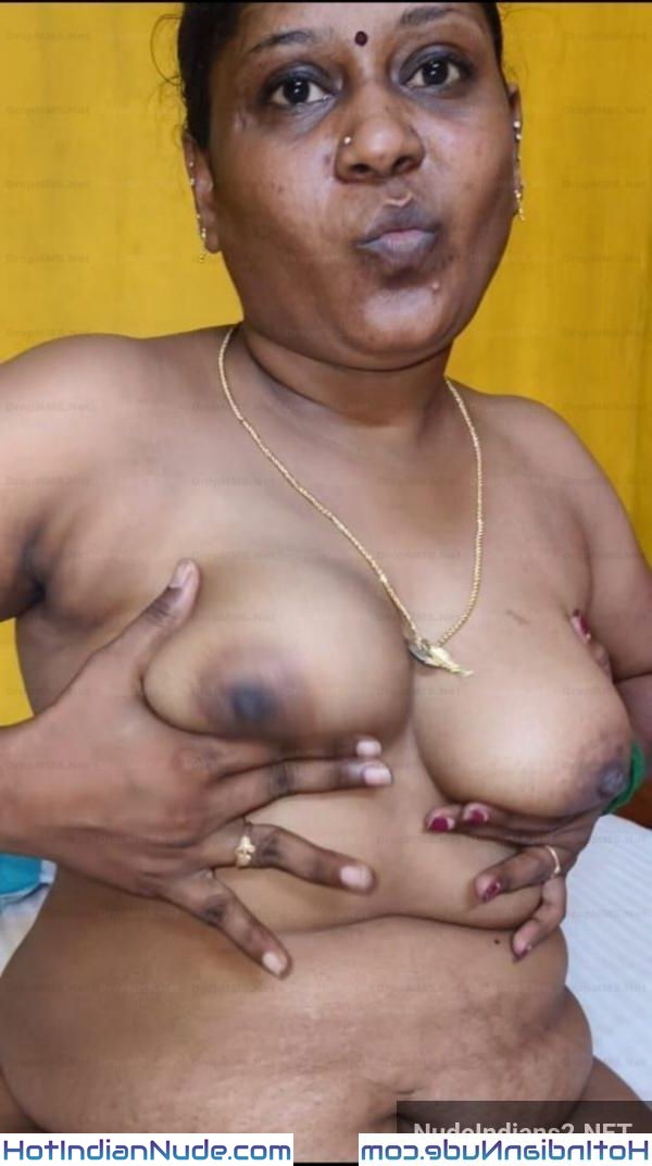 Mature mallu full nangi bhabhi photos - Chudai with office clerk