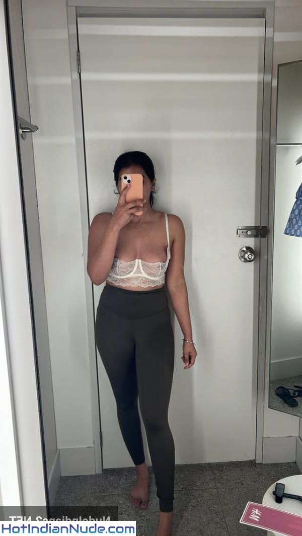 Mera Dost Bhai Nude Teenager Selfie