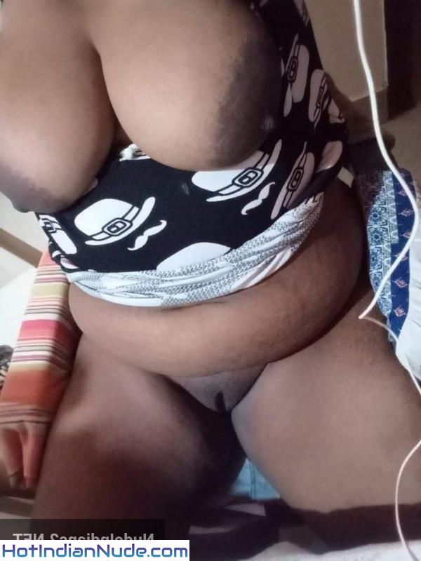 Moti Indian Aunty Analpics