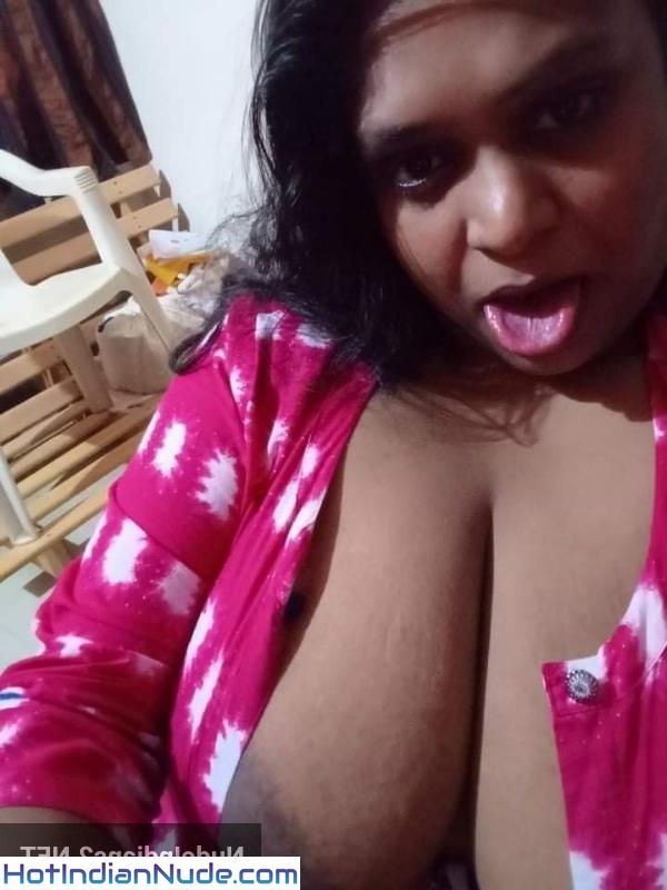 Moti Indian Aunty Charmcheck