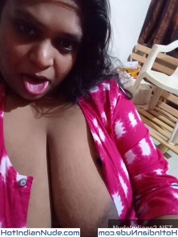 Moti Indian Aunty Charmcheck