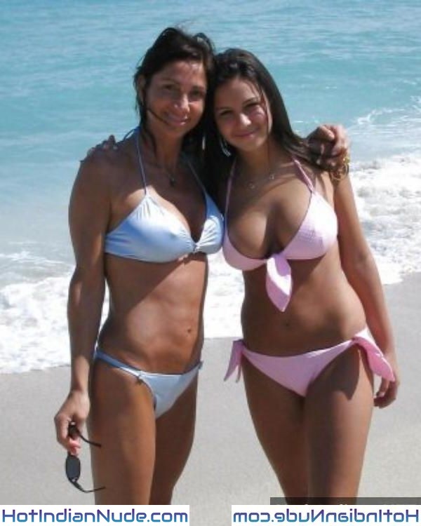 Nangi Desi Photo Gallery of Sexy Ladkiyan Solo Sex in Bra, Panty aur Gaand