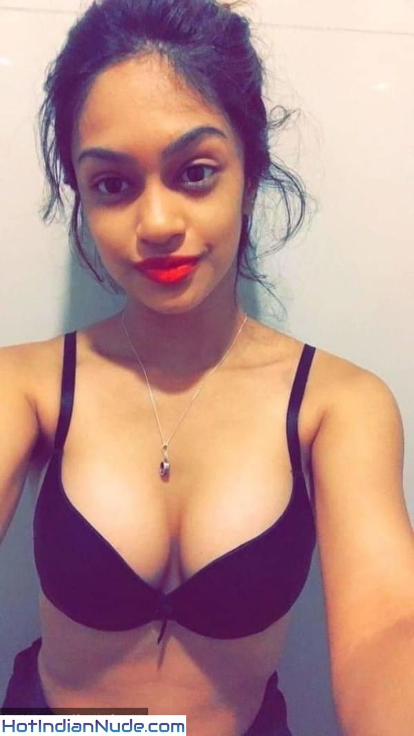Heroine ki nangi photo