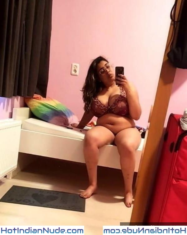Naked Indian Aunties