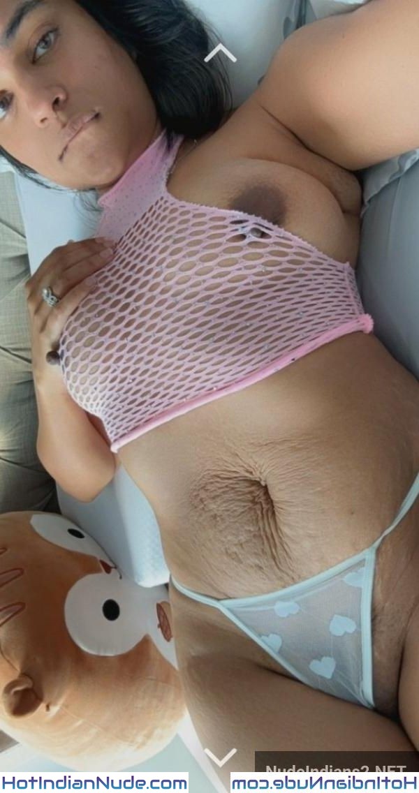 Nri Nangi Girl Beautiful Breasts Nude Pics