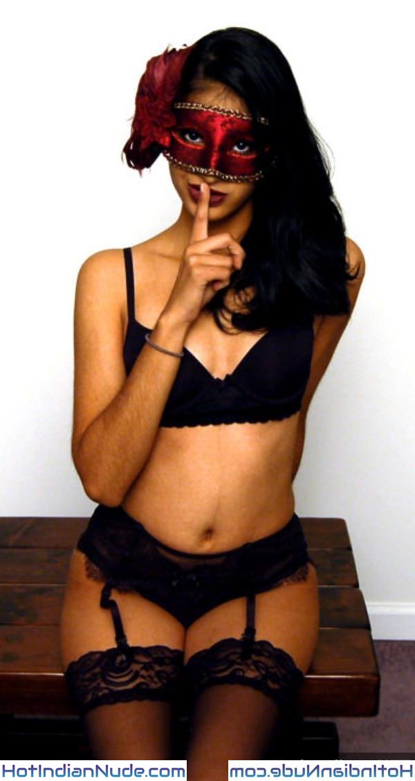 Nri Nude Model Bhabhi Naked Photo