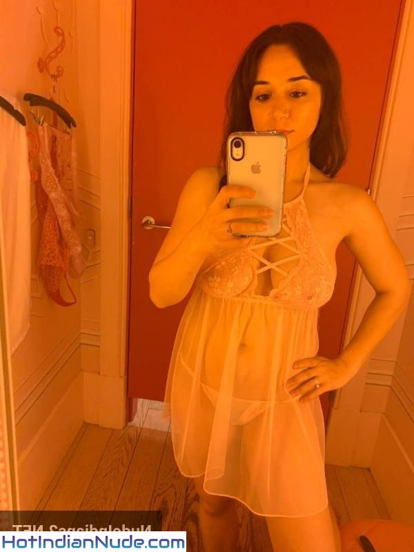 Nri Punjabi Bhabhi Nude Girlfriend Selfie