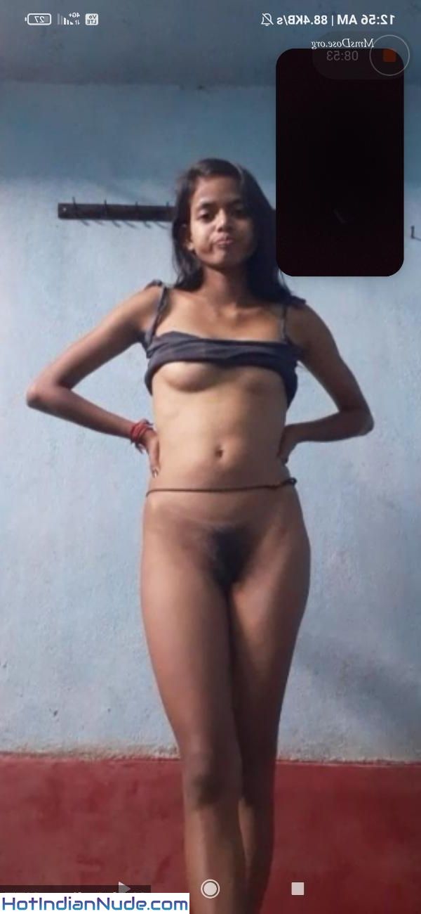 Aunty nude saree