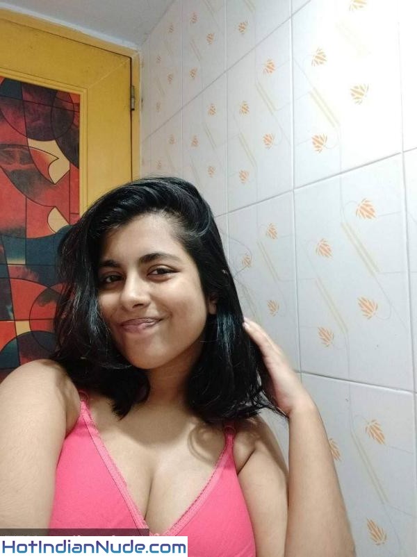 Pink Bra Me Mallu GF Ki Hot Naked GF Pics Dekho