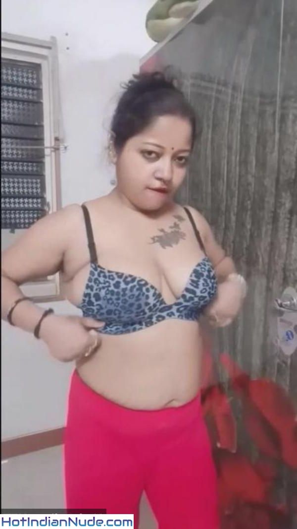 Leaked nude selfies