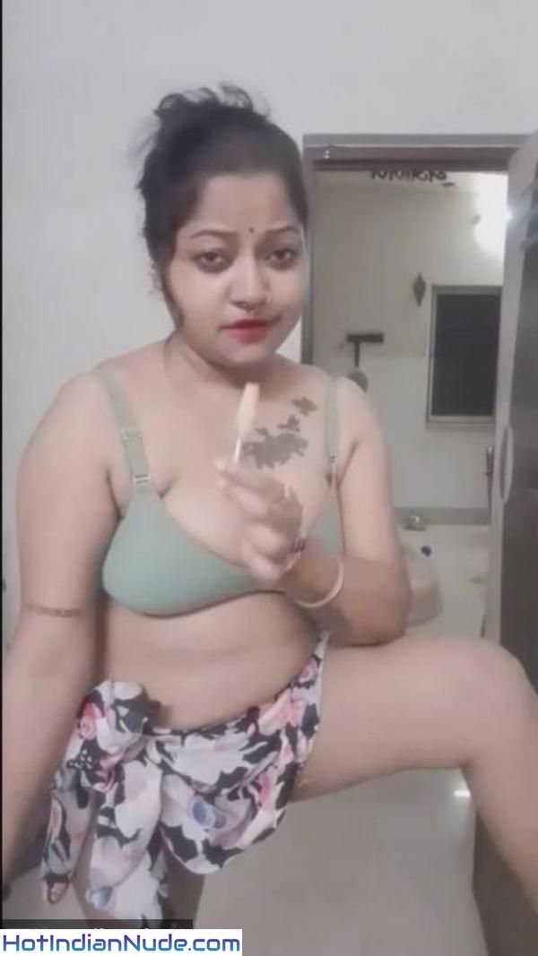 Desi girle nudes photo