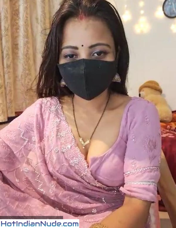 Saree Wali Bhabhi Ki Hot Indian Pussy Pics